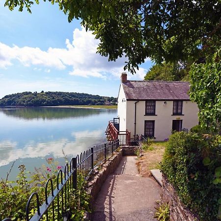 York Lodge- Spacious 3 Bed Bungalow With Wonderful Estuary Views Laugharne Εξωτερικό φωτογραφία